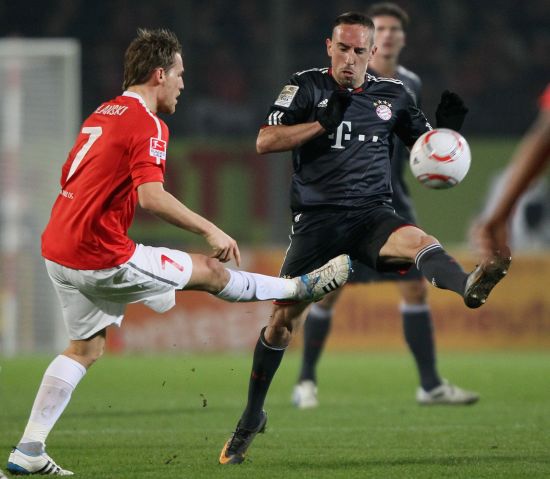 挥洒汗水 挥洒汗水