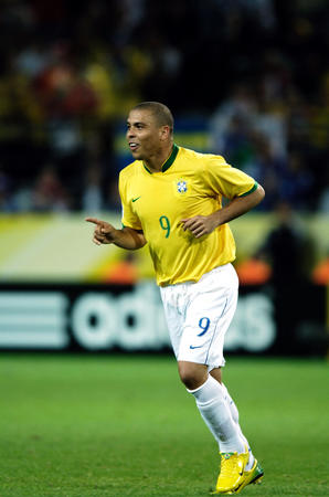 彻底压制了 彻底压制了