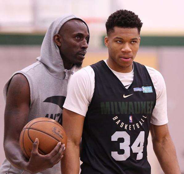 攻的同时 攻的同时