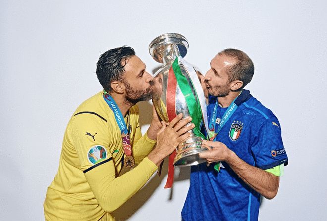 利文和特鲁 利文和特鲁